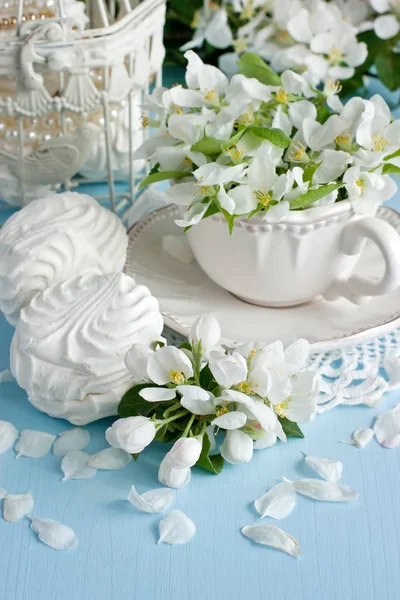 Romantic Composition Tea Cup Zephyr Apple Flowers — Stock Photo, Image