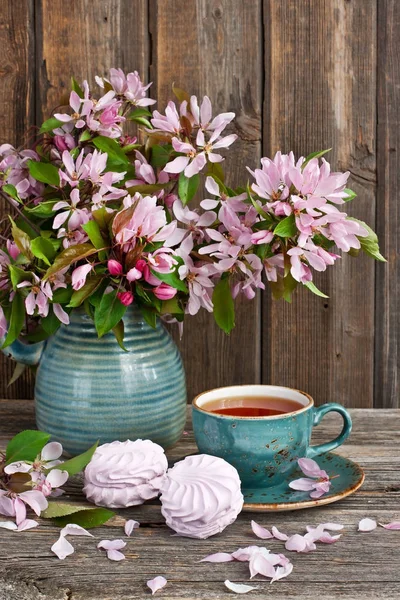 Composition Spring Flowers Tea Cup Sweet Zephyr — Stock Photo, Image