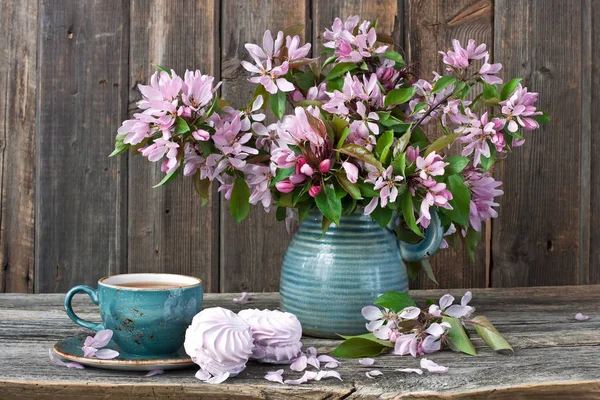 Composição Com Flores Primavera Xícara Chá Zephyr Doce — Fotografia de Stock