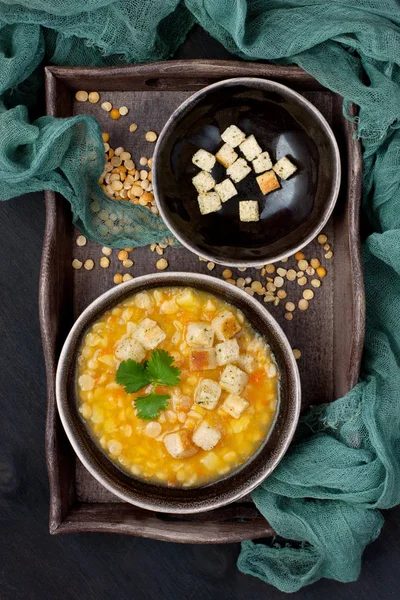 Gele Split Erwtensoep Met Croutons Peterselie — Stockfoto