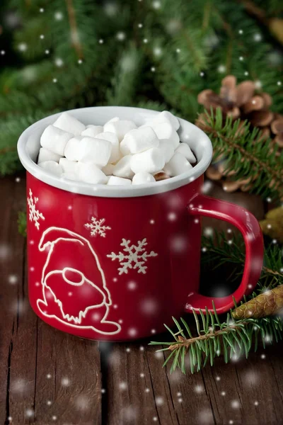 Tazas Rojas Con Chocolate Caliente Malvaviscos — Foto de Stock