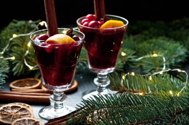  Noel içkisi ya da sıcak şarap. 