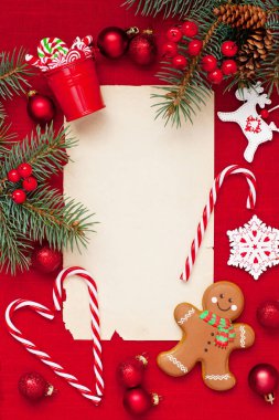 Süslü Noel kompozisyonu