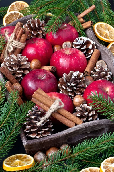 Natal ainda vida com maçãs — Fotografia de Stock
