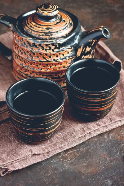 Азиатская кухня фон - чайник и чашки — стоковое фото