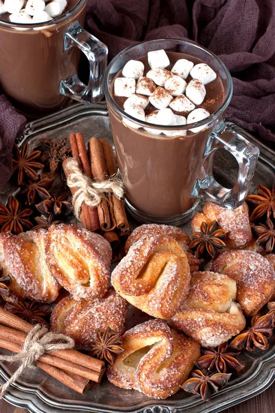 Bebida Cacao Taza Vidrio Galletas Azúcar Sobre Fondo Rústico Madera — Foto de Stock