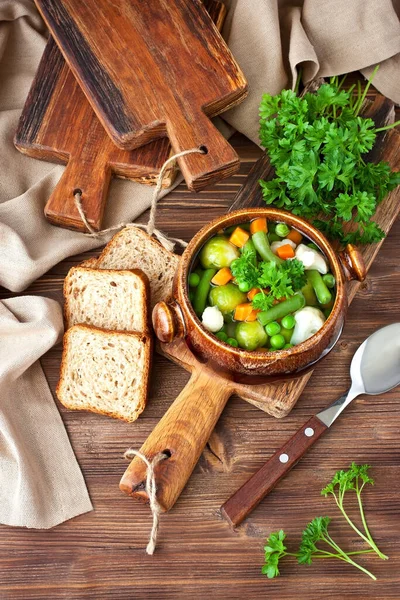 Domácí Zeleninová Polévka Keramické Misce Zdravé Jídlo Koncept — Stock fotografie