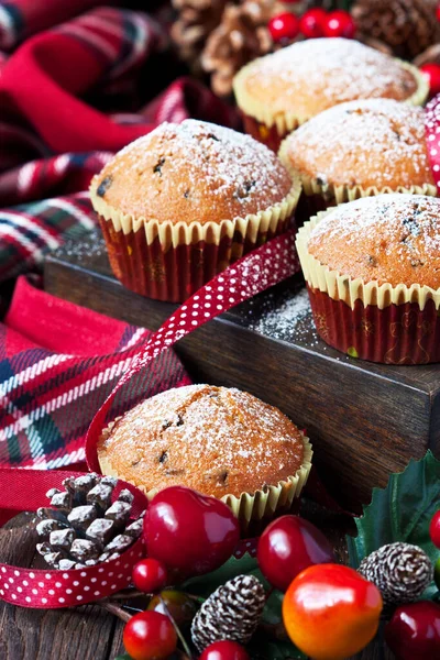 Muffins Vanille Savoureux Pour Noël Sur Fond Bois Rustique — Photo