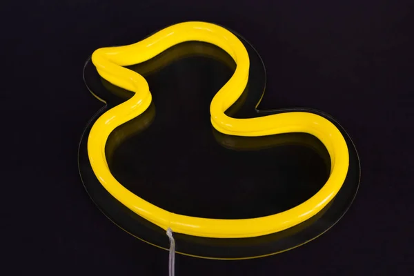 Żółty Neon Kaczki Czarnym Tle Neonowa Koncepcja Nowoczesny Styl Neonowy — Zdjęcie stockowe