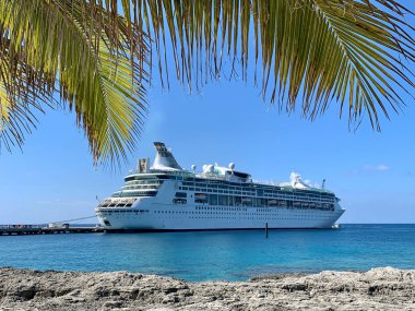 Cococay 'a yanaşan lüks ve egzotik Karayip gezisi