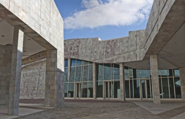 Santiago De Compostela, İspanya. Mayıs 2012: Gallaecia Kütüphanesi cephesi Cidade da Cultura, Gaias adlı modern bina