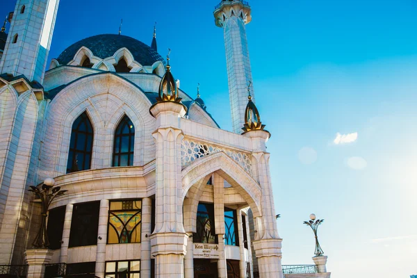 Kazan Kremlin 'deki Kul Şerif camii bulutların altında yaz mevsimi — Stok fotoğraf
