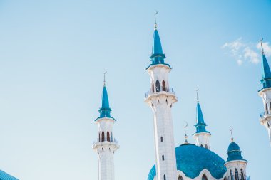 Kazan Kremlin 'deki Kul Şerif camii bulutların altında yaz mevsimi