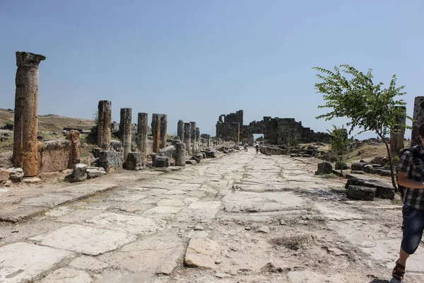 De oude vernietigd stad van Hiërapolis in Turkije — Stockfoto