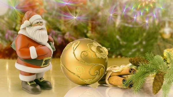 Βασίλη και στολίδια για το χριστουγεννιάτικο δέντρο. — Φωτογραφία Αρχείου