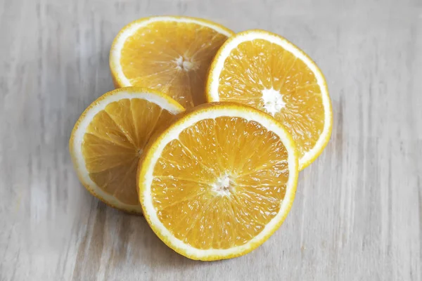 Нарізаний апельсин крупним планом . — стокове фото