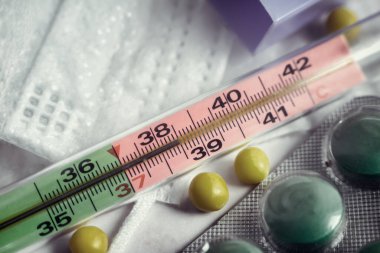 Coronavirus enfeksiyonu: termometrede vücut ısısının artması, korunma ve tedavi