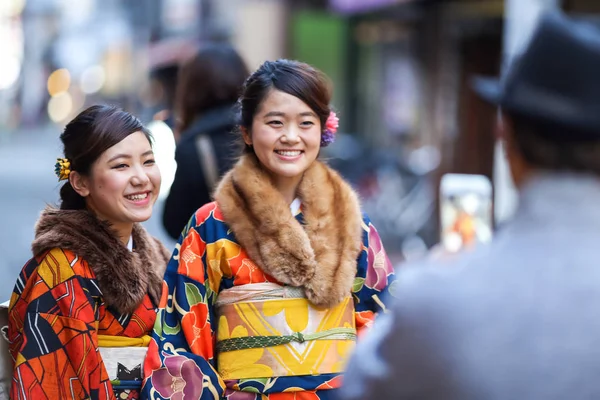 Geyşa Gion, Kyoto, Japonya fotoğraflandı edilmektedir