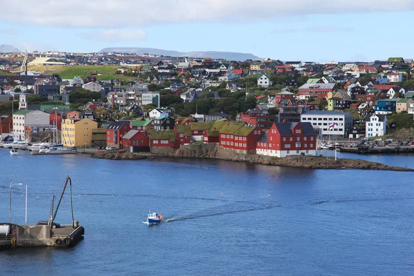 Torshavn vista dal traghetto — Foto Stock