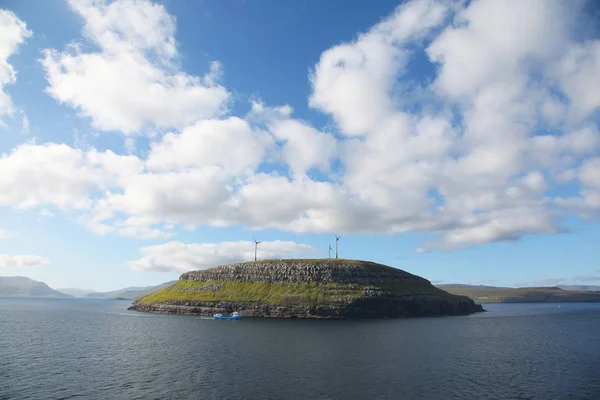 Faroe Adaları feribot ile — Stok fotoğraf