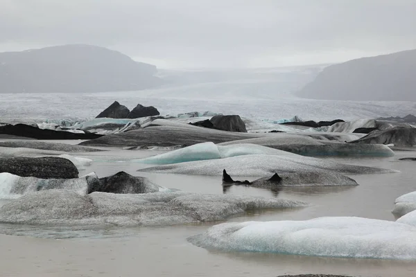 Spływających lodowca Islandia — Zdjęcie stockowe