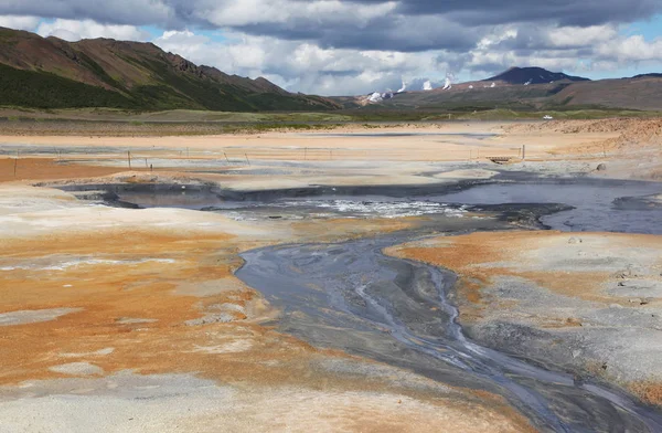 Aguas termales Namafjall en Islandia —  Fotos de Stock