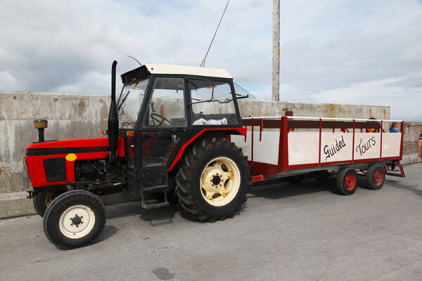 Guided tours on the red tractor on Inisheer
