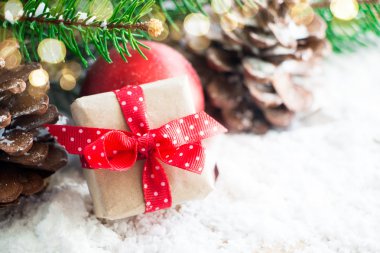 Noel hediyesi kutusu