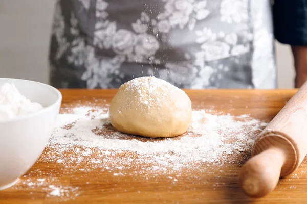 Kadın para kazanıyor.