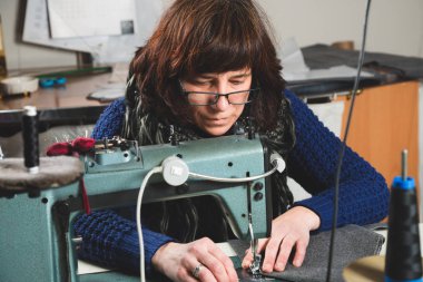 Terzi dikiş makinesi