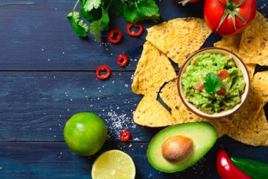 Guacamole kase maddeler ile