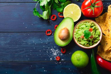 Guacamole kase maddeler ile