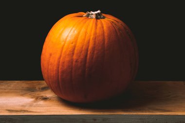 ahşap üzerine kabak