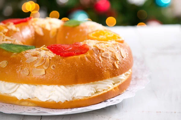 "Roscon de reyes" , Epiphany pastry roll — Stock Photo, Image