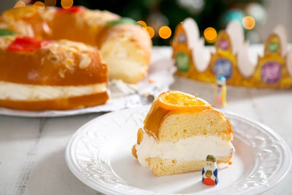 "Roscon de Reyes ", epiphany gebak roll — Stockfoto