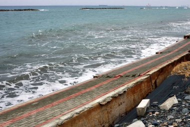 Kıbrıs adasındaki Limasol 'da bir fırtına tarafından yok edildi. Kasırga sonrası..