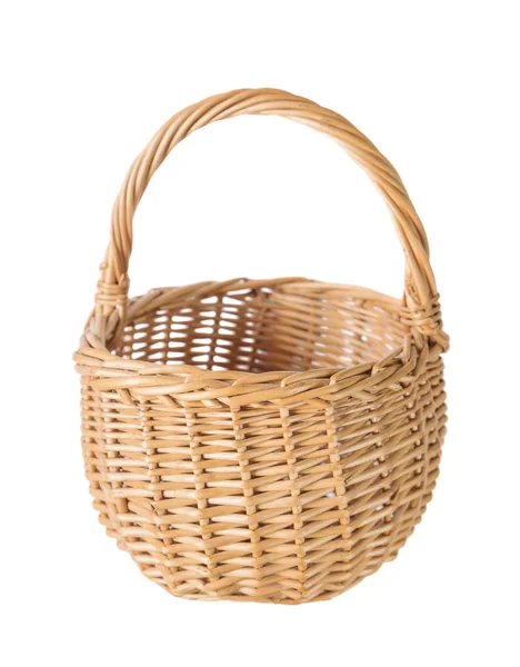 Wicker korg på en vit bakgrund — Stockfoto