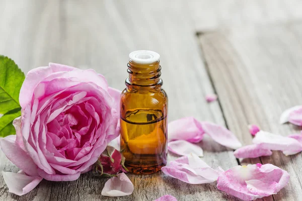 Rose essential oil — Stock Photo, Image