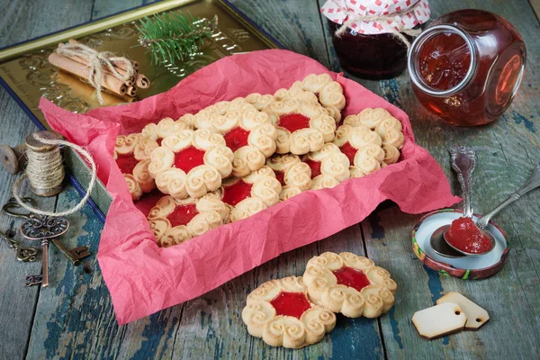 Biscoitos com geléia — Fotografia de Stock