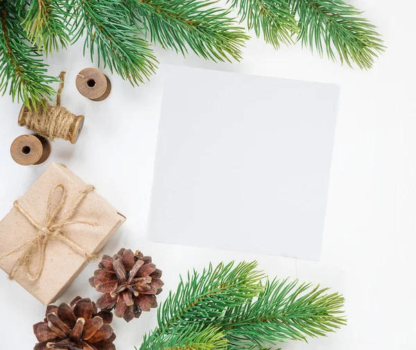 Cornice di Natale su sfondo bianco — Foto Stock