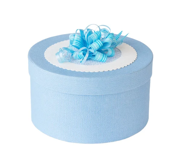 Caja regalo azul con lazo aislado en blanco — Foto de Stock