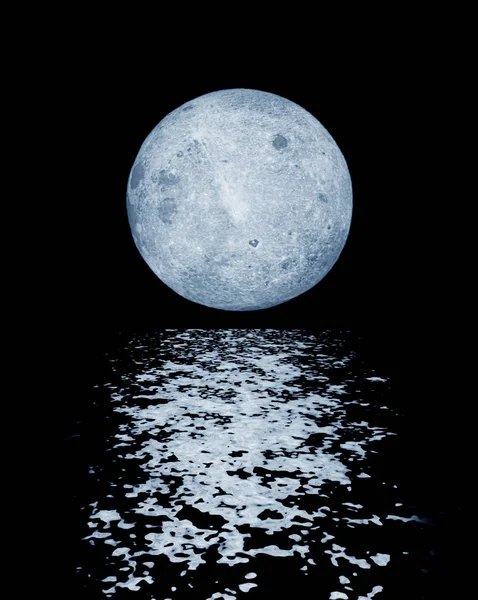 Pełnia księżyca z odbiciem — Zdjęcie stockowe