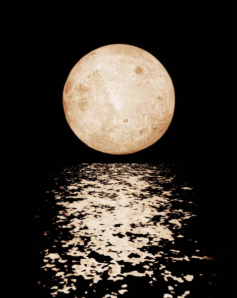 Full moon with its reflection — Stock Photo, Image