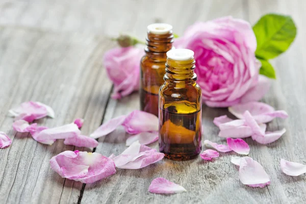 Rose essential oil — Stock Photo, Image