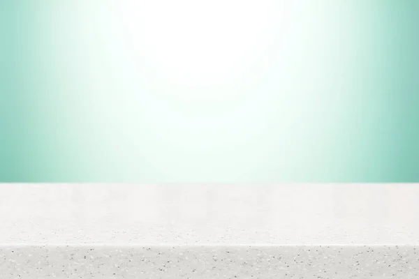 Stone tafelblad (aanrecht) op licht groene gradiënt abstracte achtergrond — Stockfoto
