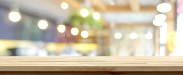 Piano in legno su fondo sfocato ristorante interno, banner panoramico — Foto Stock
