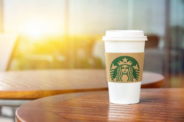 Starbucks kahve fincanı Starbucks kahve ahşap tablo götürün