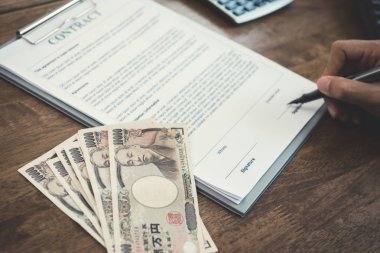 Para, Japonca yen banknotlar ile sözleşme imzalama işadamı,