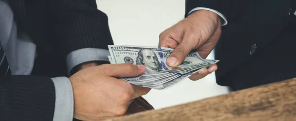 Businessmen secretly passing money, bribery and corruption conce — Stock Photo, Image