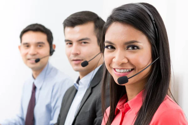 Call center (telemarketing or customer service) team — Stock Photo, Image